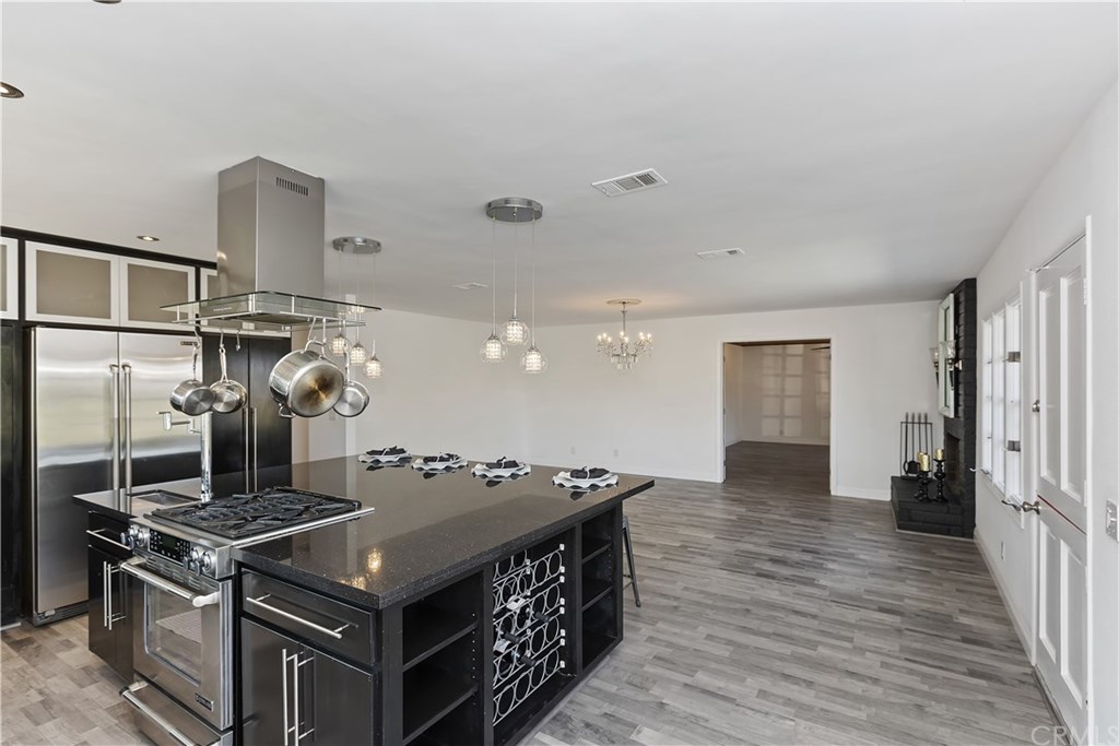 14180 Laurel Drive Riverside, CA 92503 - Photo 8 of 43 Gallery Image 8