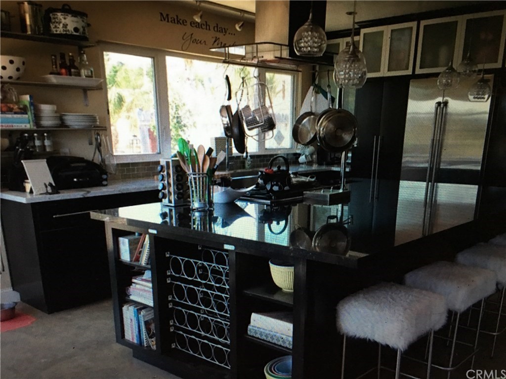 14180 Laurel Drive Riverside, CA 92503 - Photo 10 of 43 Gallery Image 10