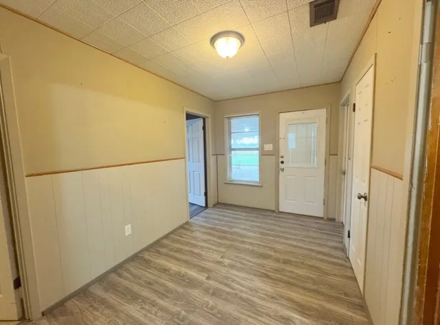 $1,900 | 110 Marek Road, Elgin, TX 78621