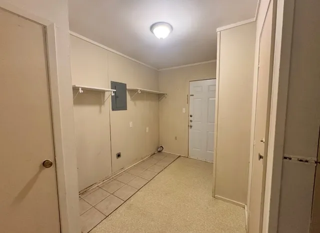 $1,900 | 110 Marek Road, Elgin, TX 78621