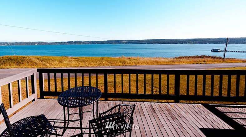 717 North Holbrook Road Coupeville, WA 98239 - Photo 6 of 14 Gallery Image 6