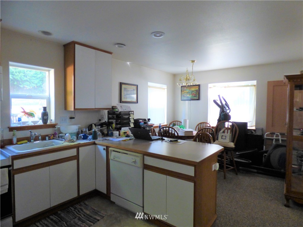 550 East Mountain View Road Camano Island, WA 98282 - Photo 5 of 24 Gallery Image 5