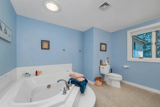 $3,000 | 487 Forest Road, Wolfeboro, NH 03894