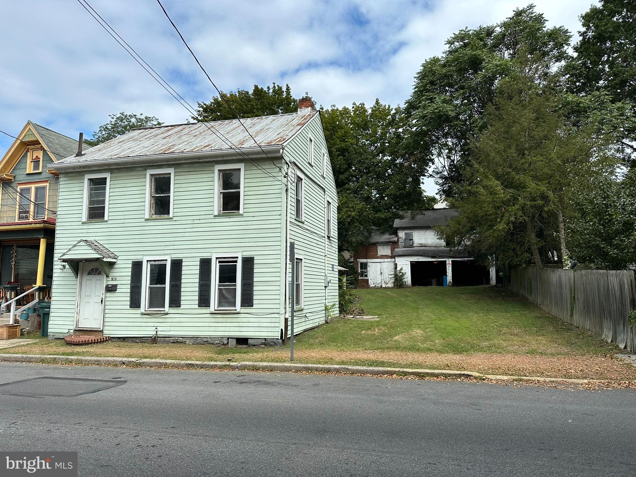413 Church Street Huntingdon, PA 16652 - Photo 2 of 13 Gallery Image 2