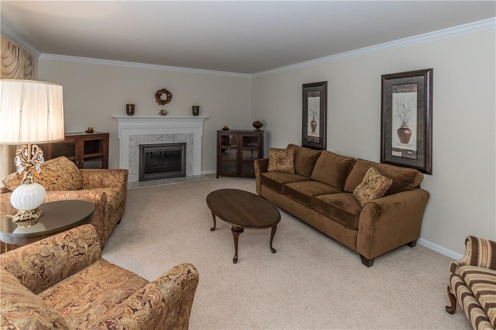 6207 Welham Road Indianapolis, IN 46220 - Photo 4 of 28 Gallery Image 4