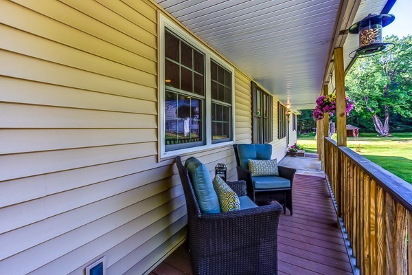 37 Cooper Road Northbridge, MA 01534 - Photo 3 of 28