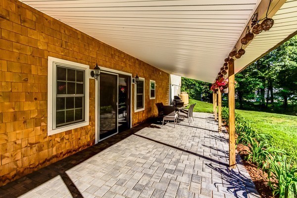 37 Cooper Road Northbridge, MA 01534 - Photo 4 of 28