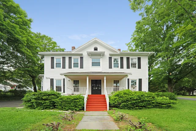$780,000 | 130 Murlyn Road, Hamden, CT 06518