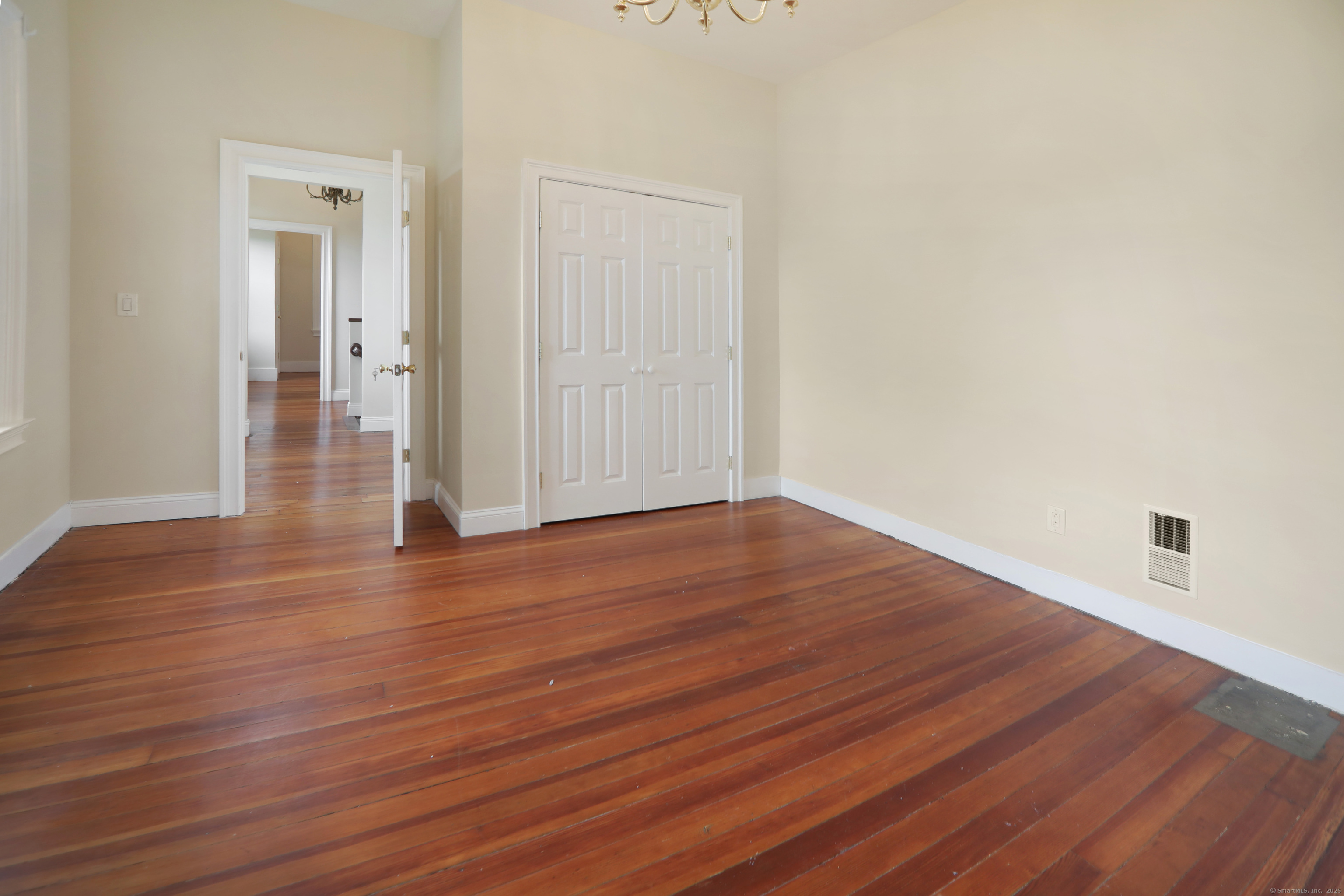 130 Murlyn Road Hamden, CT 06518 - Photo 17 of 40