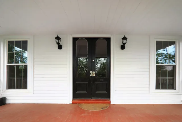 $780,000 | 130 Murlyn Road, Hamden, CT 06518