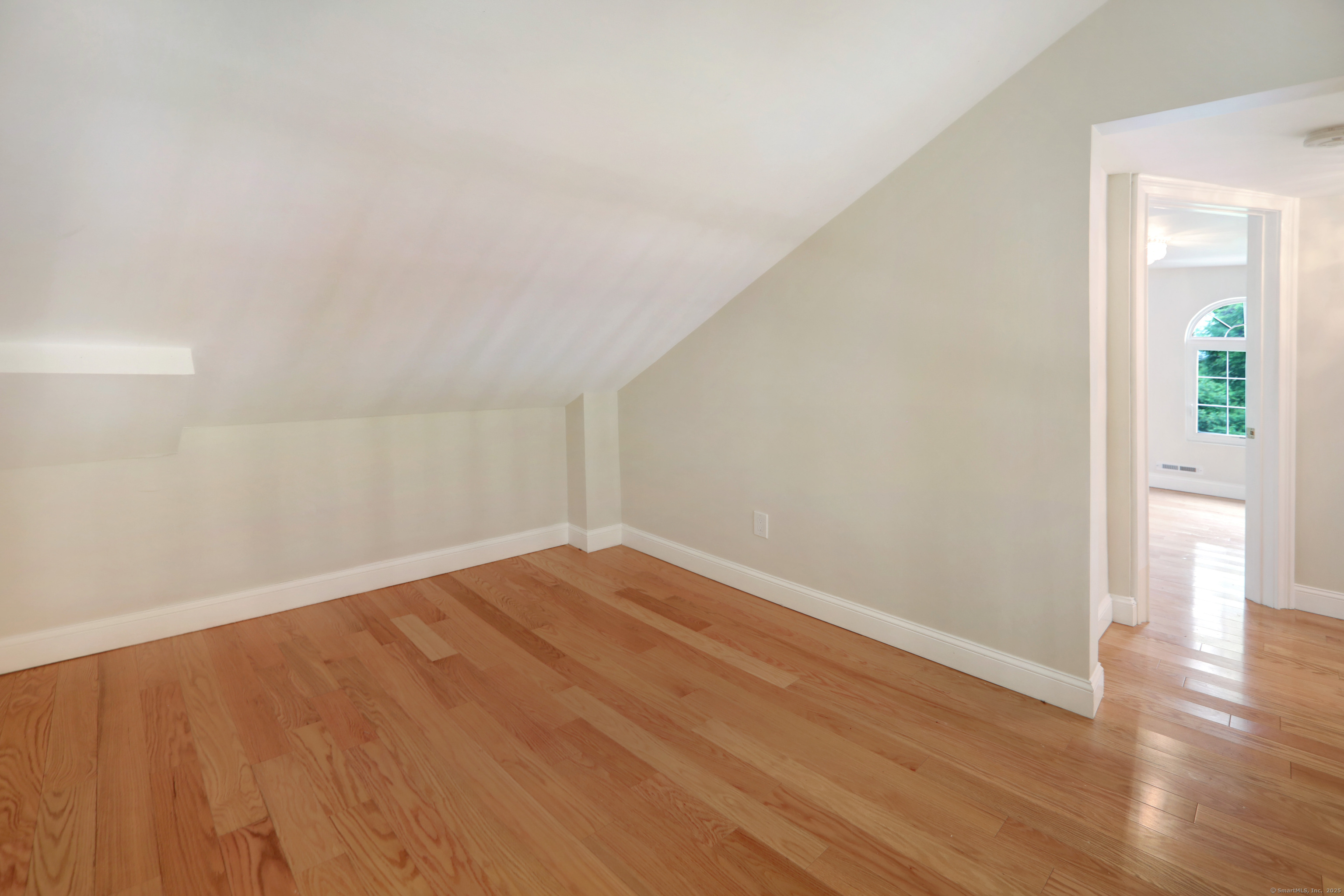 130 Murlyn Road Hamden, CT 06518 - Photo 34 of 40