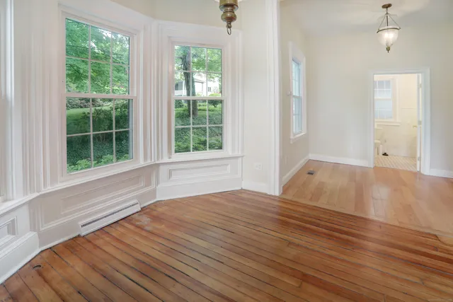 $780,000 | 130 Murlyn Road, Hamden, CT 06518