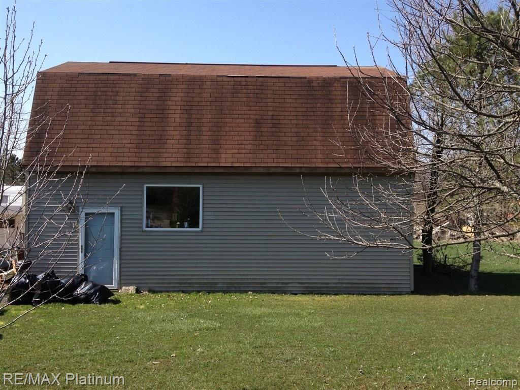 5563 Layton Road Fowlerville, MI 48836 - Photo 4 of 25 Barn.jpeg