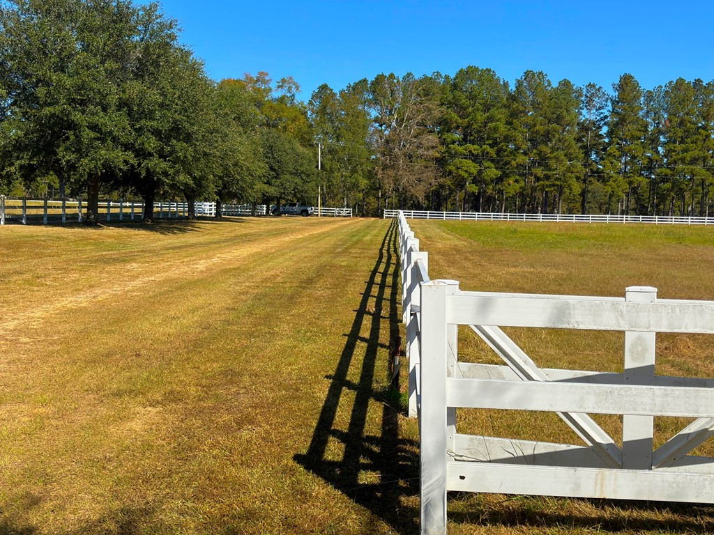 1072 Country Club Road McComb, MS 39648 - Photo 11 of 23 Photo 8