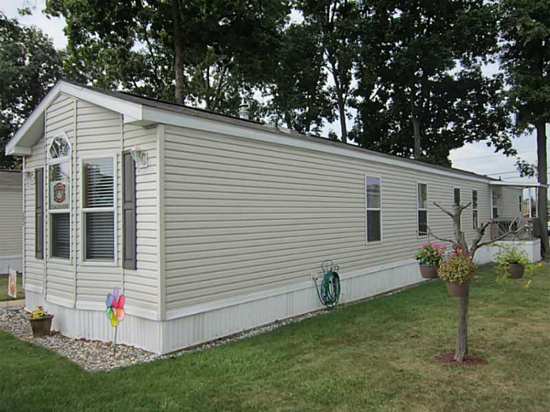 121 Hindman Road Butler, PA 16001 - Photo 13 of 14 Exterior Front.