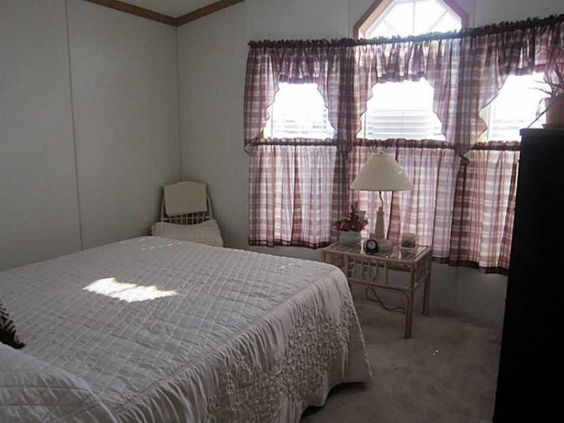121 Hindman Road Butler, PA 16001 - Photo 5 of 14 Bedroom.