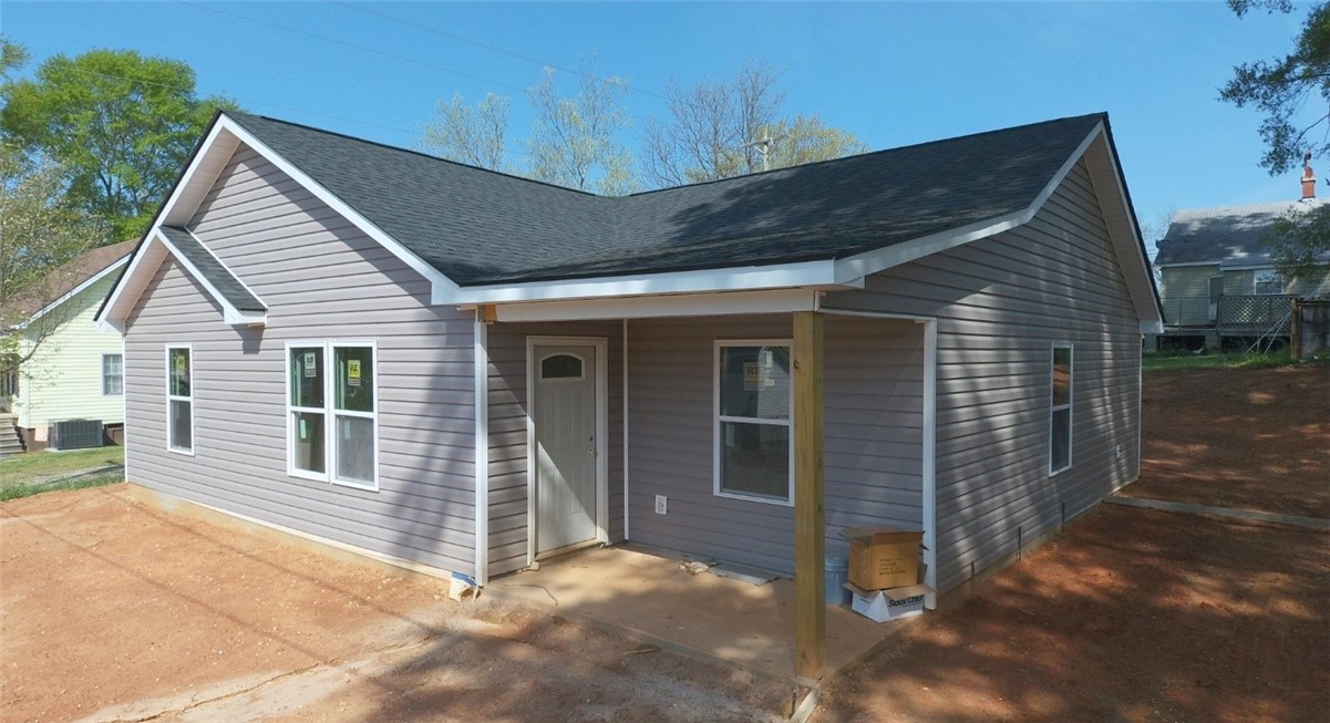8 Jackson Street Liberty, SC 29657 - Photo 1 of 9 Gallery Image 1