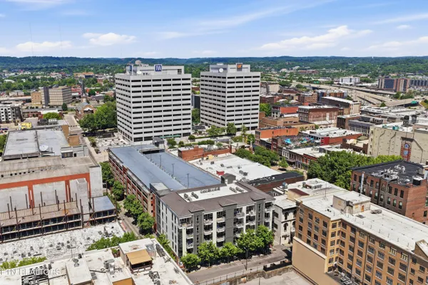 $800,000 | 440 Walnut Street, Unit 302, Knoxville, TN 37902