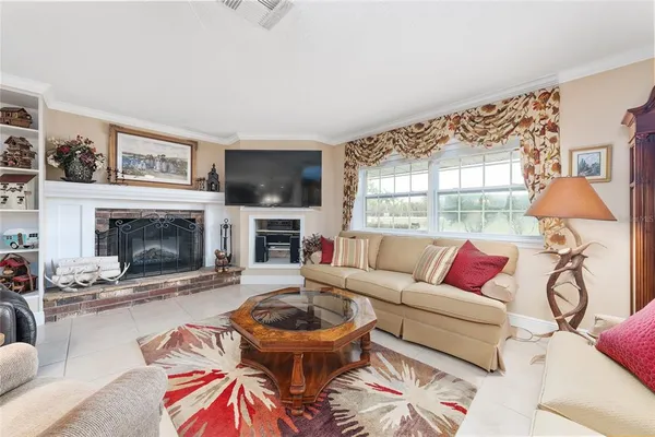 $349,000 | 98 Mockingbird Lane, Eustis, FL 32726