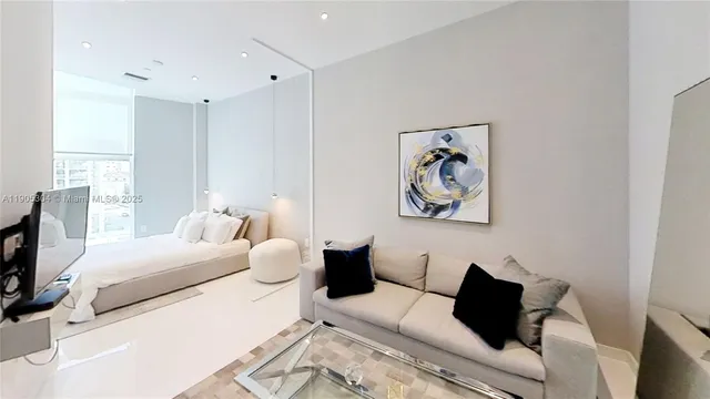 $3,275 | 851 Northeast 1st Avenue, Unit 508, Miami, FL 33132