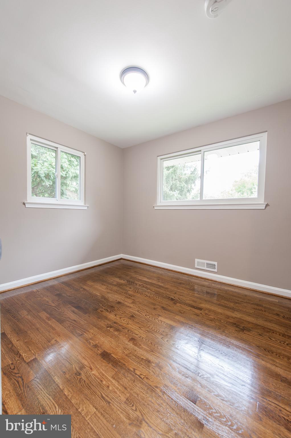 3943 Lantern Court Silver Spring, MD 20902 - Photo 12 of 45 Gallery Image 12