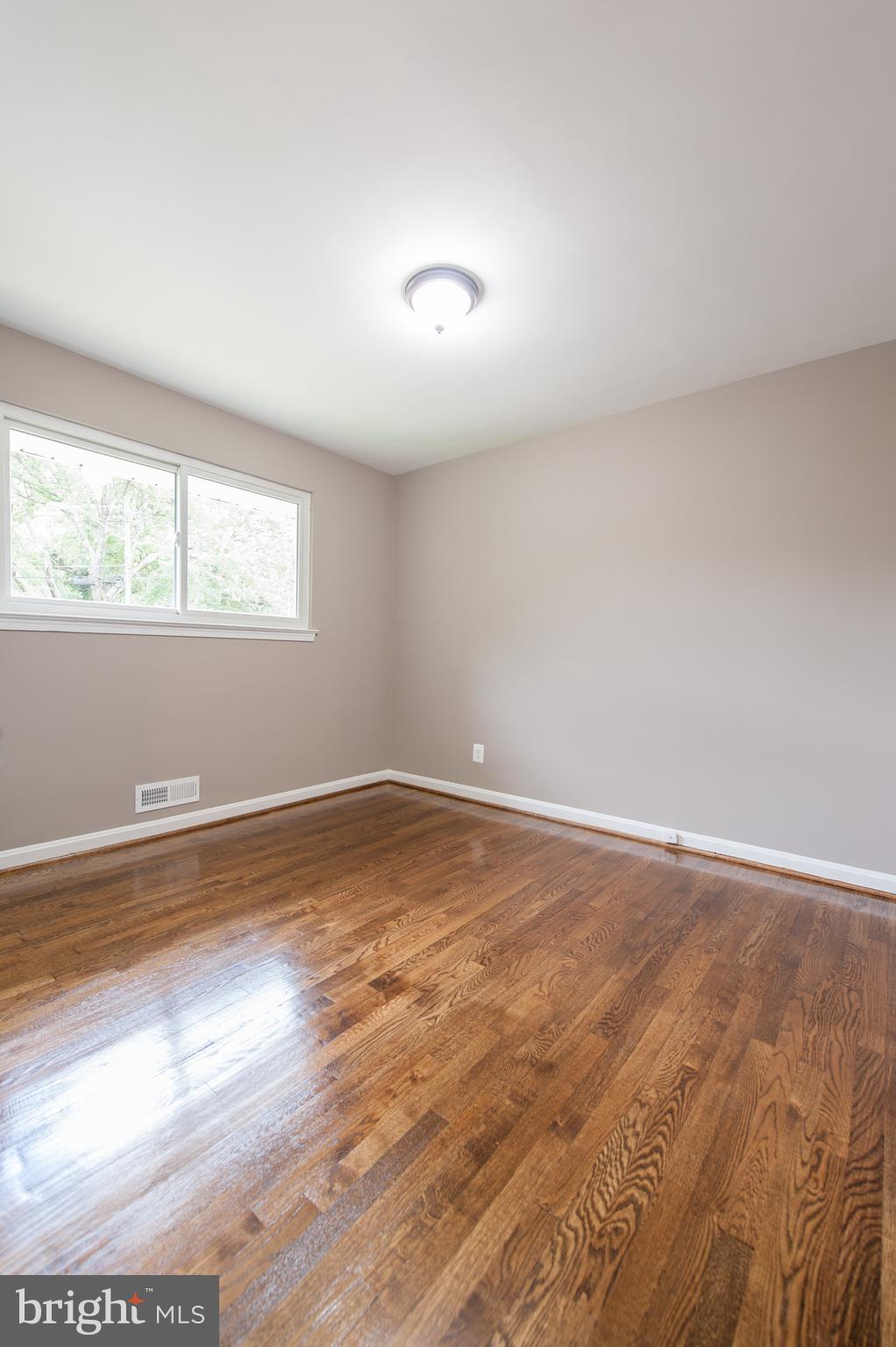 3943 Lantern Court Silver Spring, MD 20902 - Photo 13 of 45 Gallery Image 13