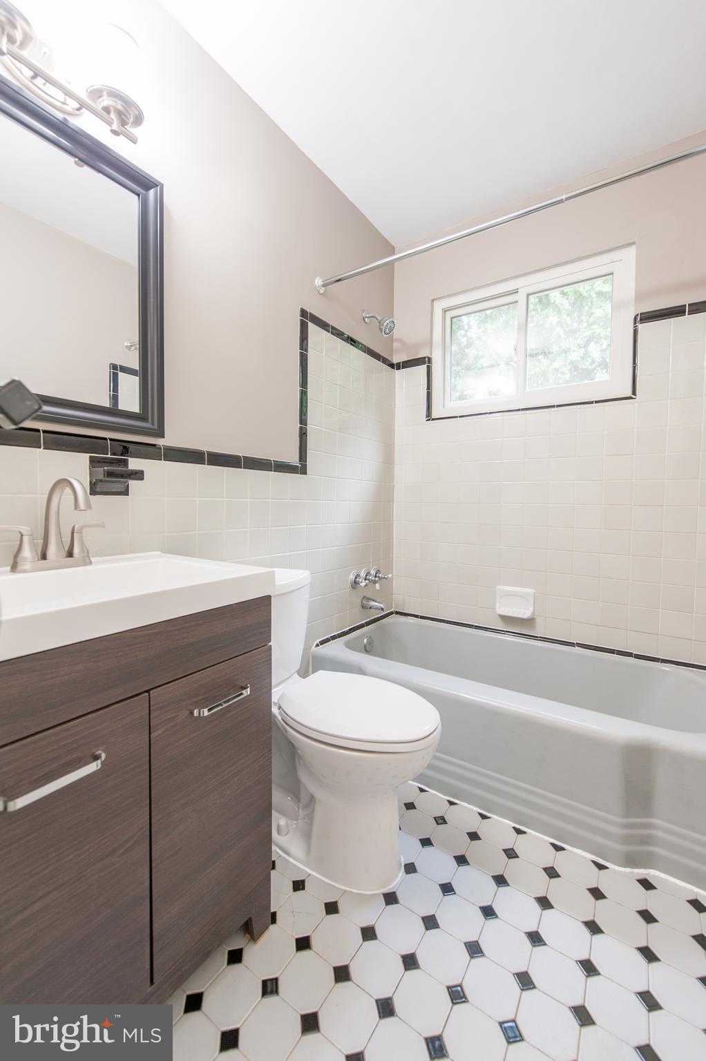 3943 Lantern Court Silver Spring, MD 20902 - Photo 14 of 45 Gallery Image 14