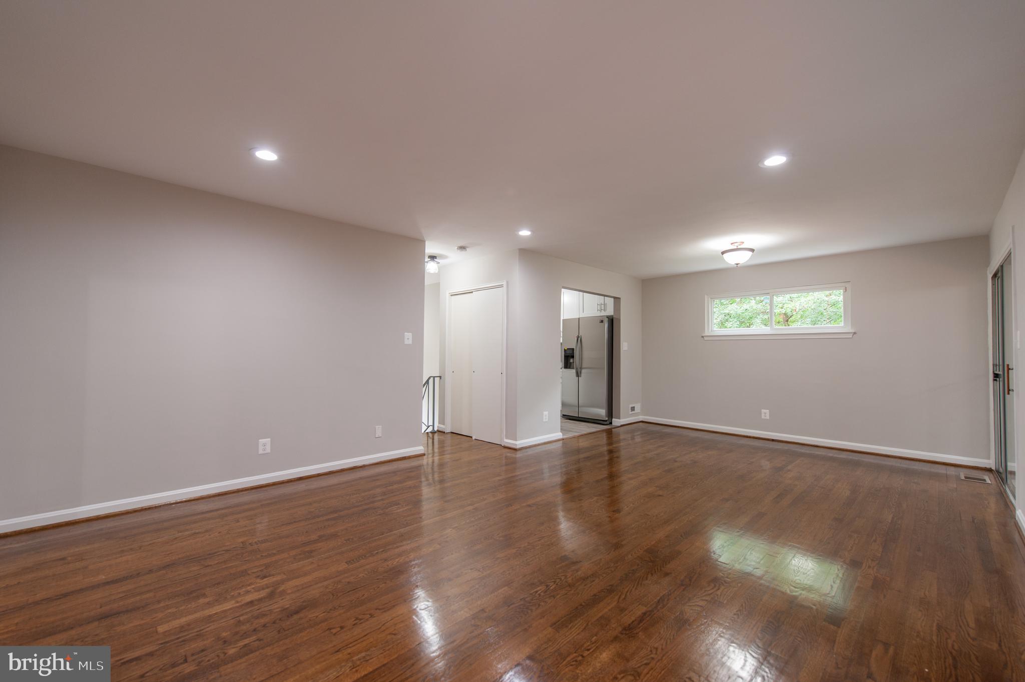 3943 Lantern Court Silver Spring, MD 20902 - Photo 5 of 45 Gallery Image 5