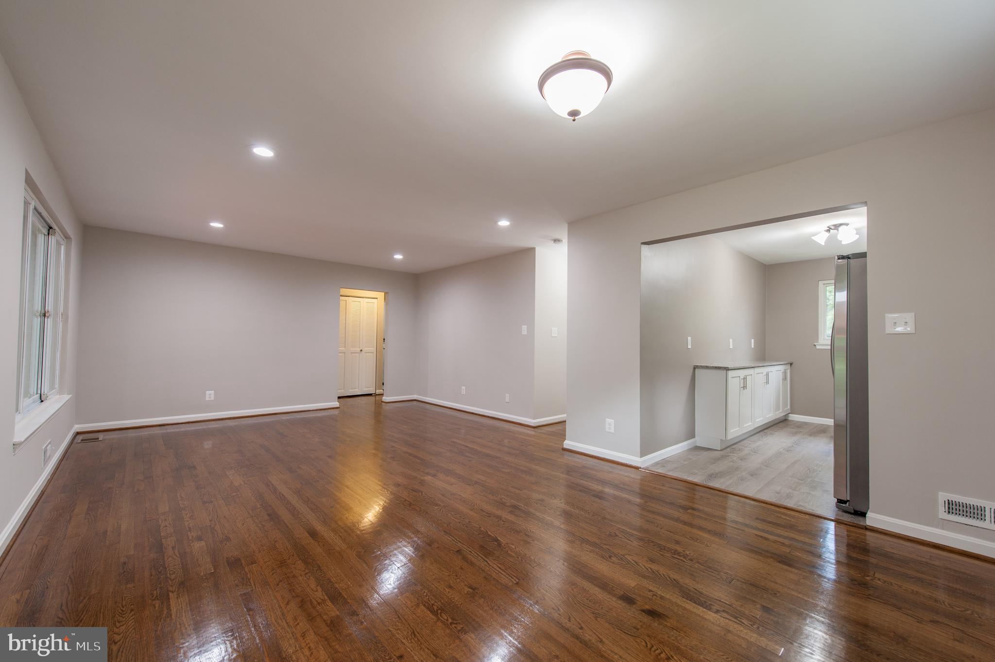 3943 Lantern Court Silver Spring, MD 20902 - Photo 6 of 45 Gallery Image 6