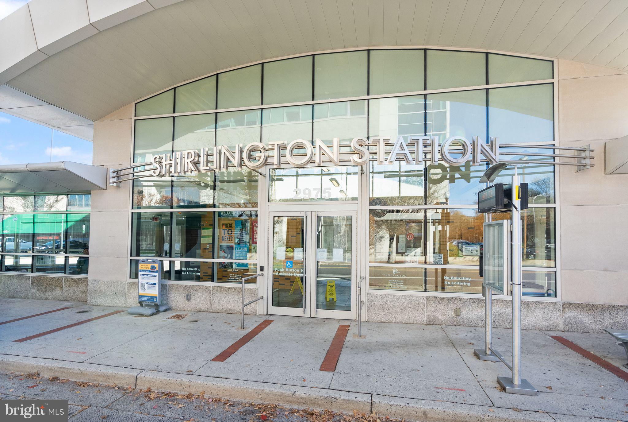 2592 South Arlington Mill Drive, Unit 7 Arlington, VA 22206 - Photo 30 of 44 a view of a building with a outdoor space