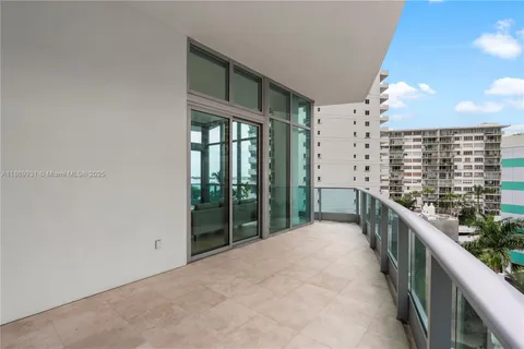 $1,385,000 | 1331 Brickell Bay Drive, Unit 608, Miami, FL 33131