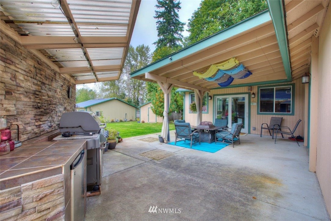 12911 Patriot Way Renton, WA 98059 - Photo 26 of 36