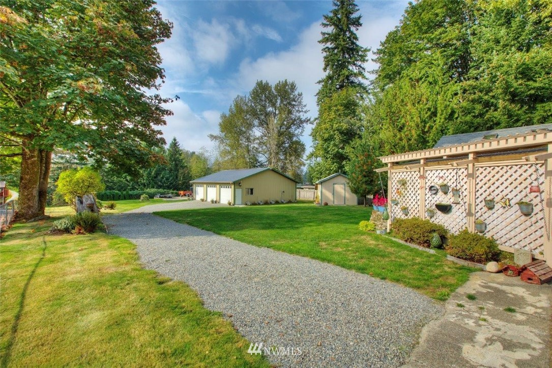 12911 Patriot Way Renton, WA 98059 - Photo 27 of 36