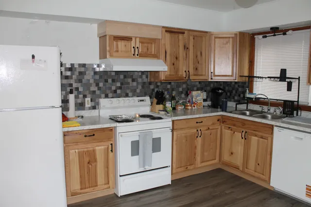 $524,000 | 25-27 Upper Main Street, Essex, VT 05452