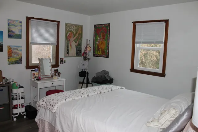 $524,000 | 25-27 Upper Main Street, Essex, VT 05452