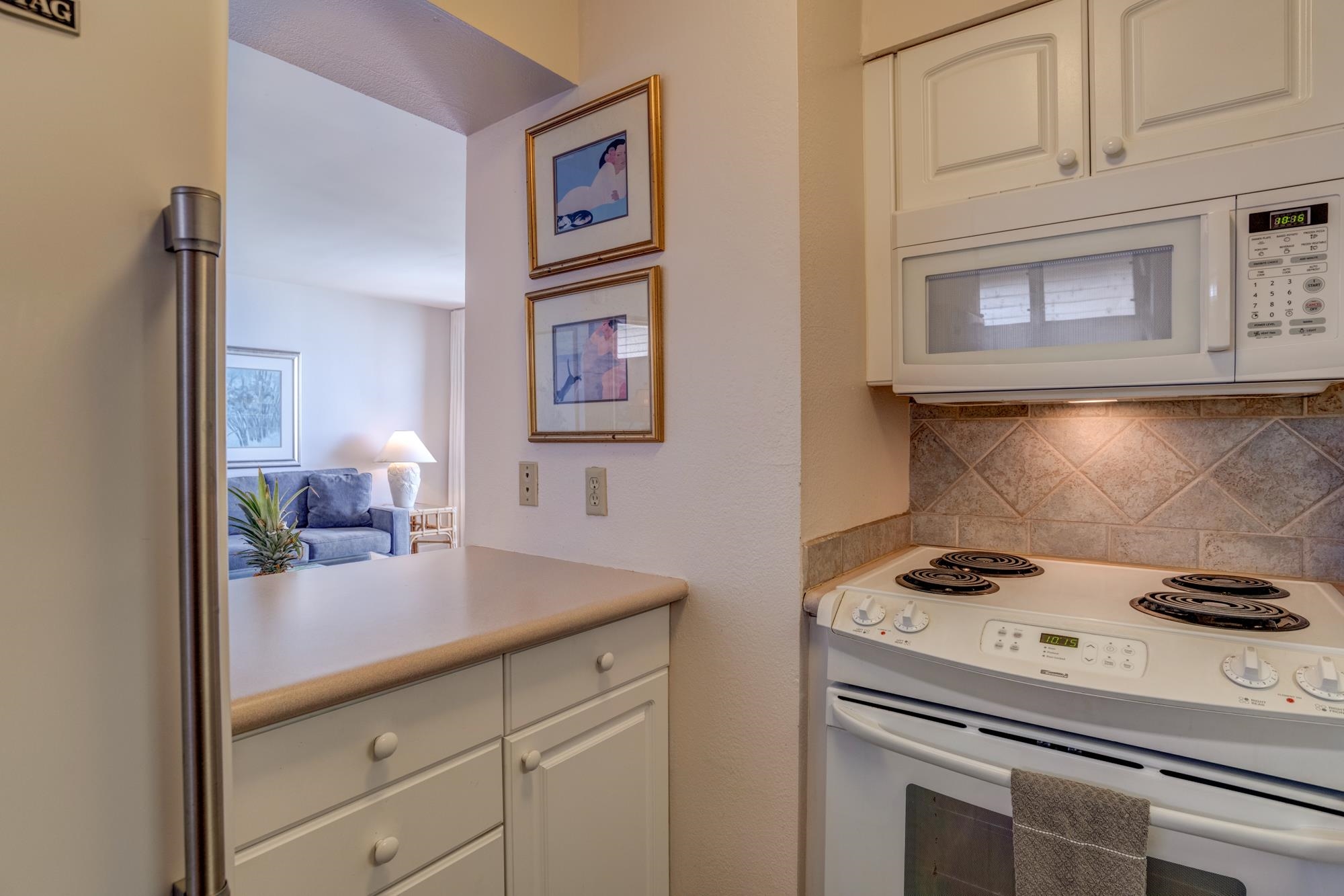 4365 Lower Honoapiilani Road, Unit 713 Lahaina, HI 96761 - Photo 12 of 20 Gallery Image 12