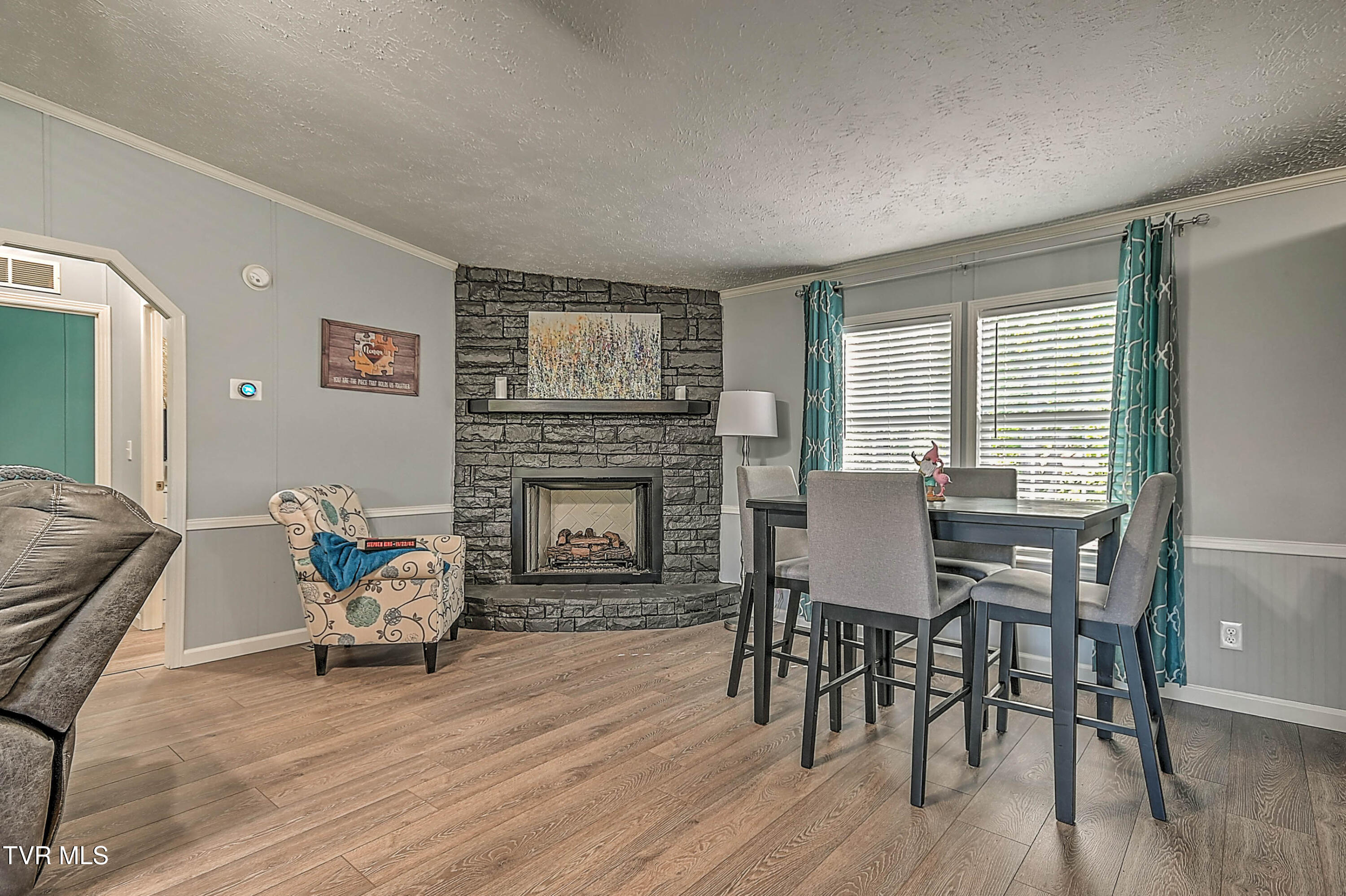 540 Long Hollow Road Elizabethton, TN 37643 - Photo 14 of 36 Breakfast Nook area