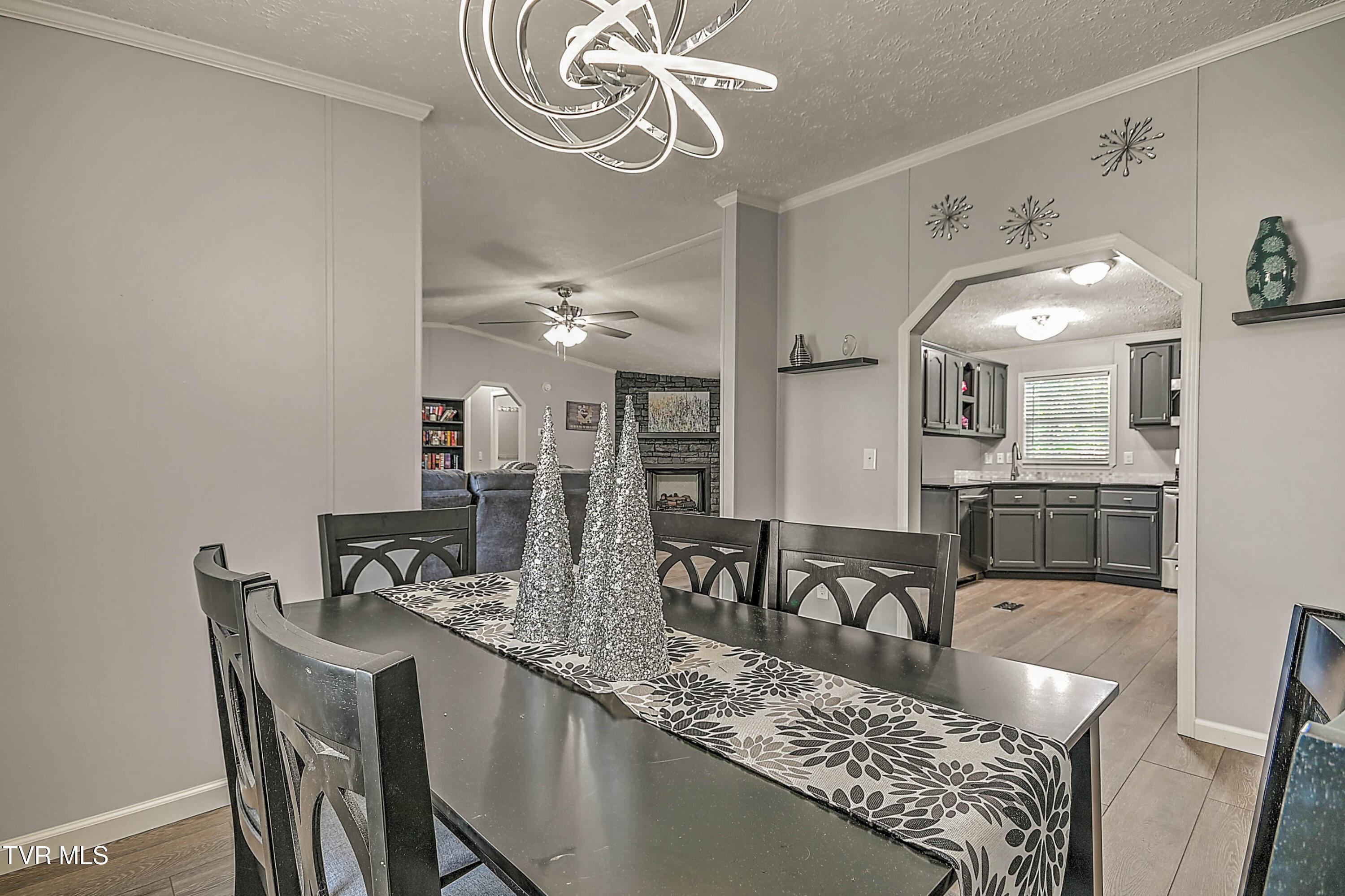 540 Long Hollow Road Elizabethton, TN 37643 - Photo 23 of 36 Dining Room