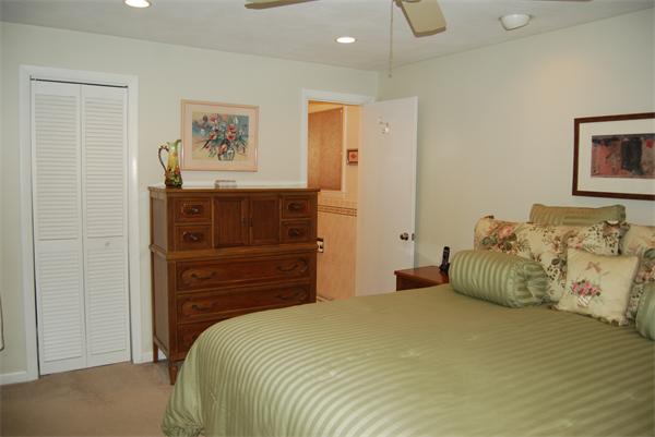 24 Randy Road Framingham, MA 01701 - Photo 11 of 27 Gallery Image 11