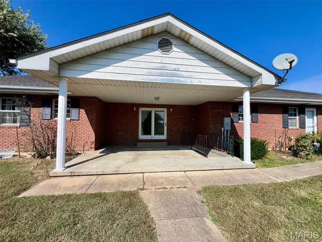 $455,000 | 1976 East Highway 28, Owensville, MO 65066