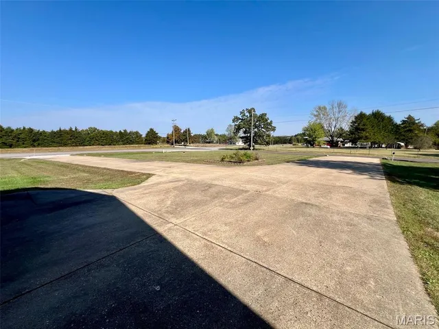 $455,000 | 1976 East Highway 28, Owensville, MO 65066
