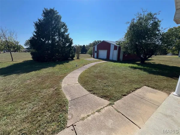 $425,000 | 1976 East Highway 28, Owensville, MO 65066