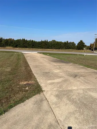 $425,000 | 1976 East Highway 28, Owensville, MO 65066