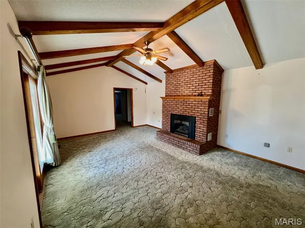 $425,000 | 1976 East Highway 28, Owensville, MO 65066
