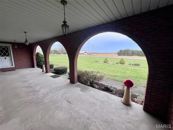 $455,000 | 1976 East Highway 28, Owensville, MO 65066