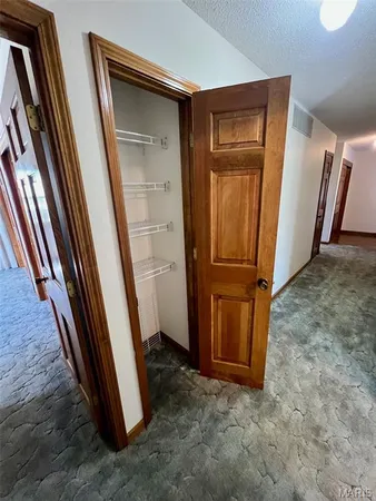 $425,000 | 1976 East Highway 28, Owensville, MO 65066