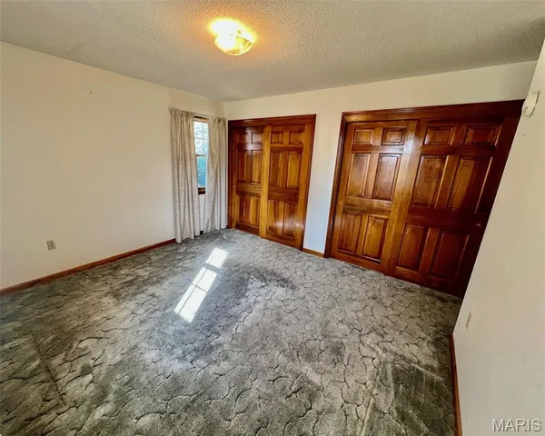 $455,000 | 1976 East Highway 28, Owensville, MO 65066