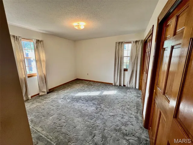 $455,000 | 1976 East Highway 28, Owensville, MO 65066