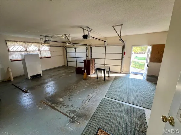 $455,000 | 1976 East Highway 28, Owensville, MO 65066