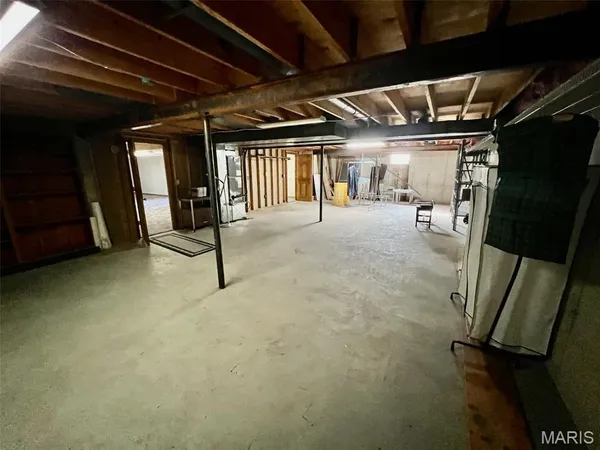 $455,000 | 1976 East Highway 28, Owensville, MO 65066